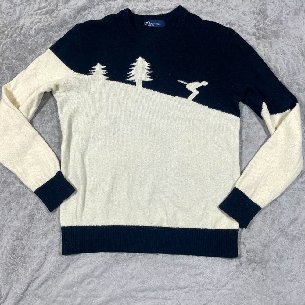 GAP Black and Cream Crew Neck Sweater